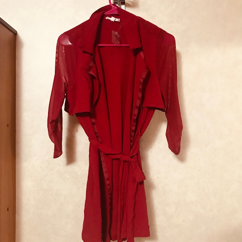 Maroon top cover